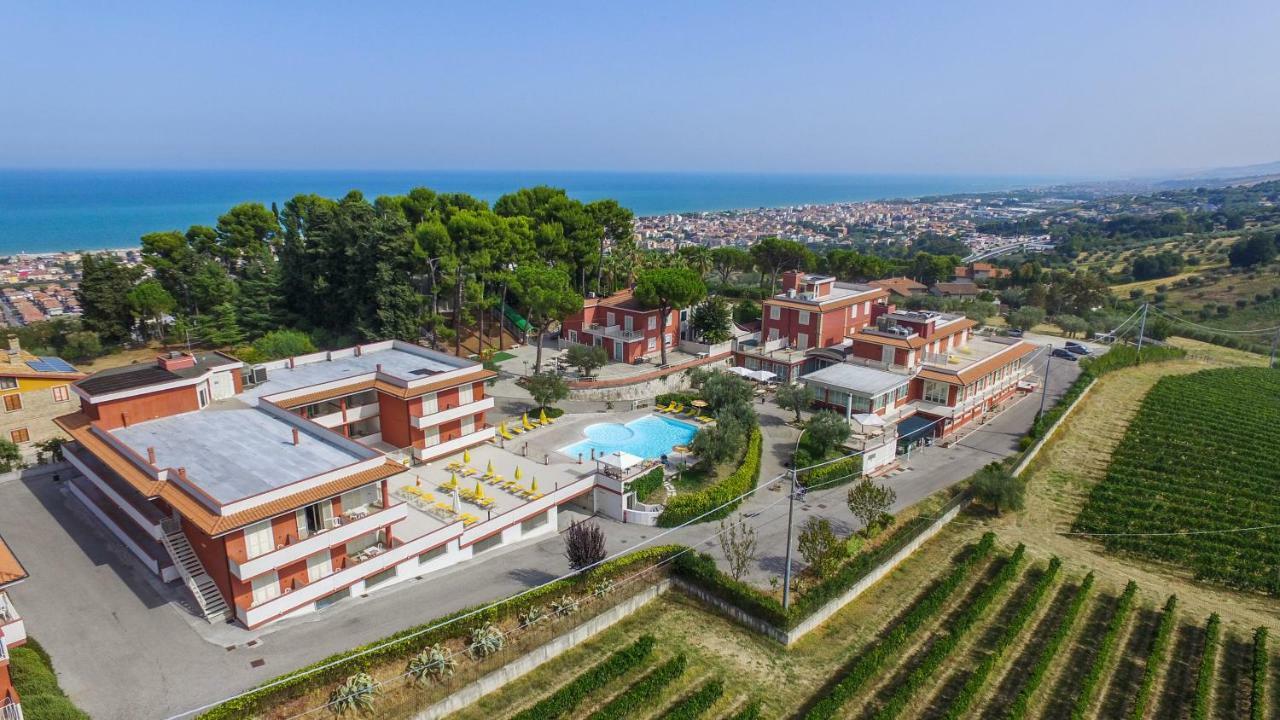 Il Parco Sul Mare Resort & Spa Tortoreto Exterior photo